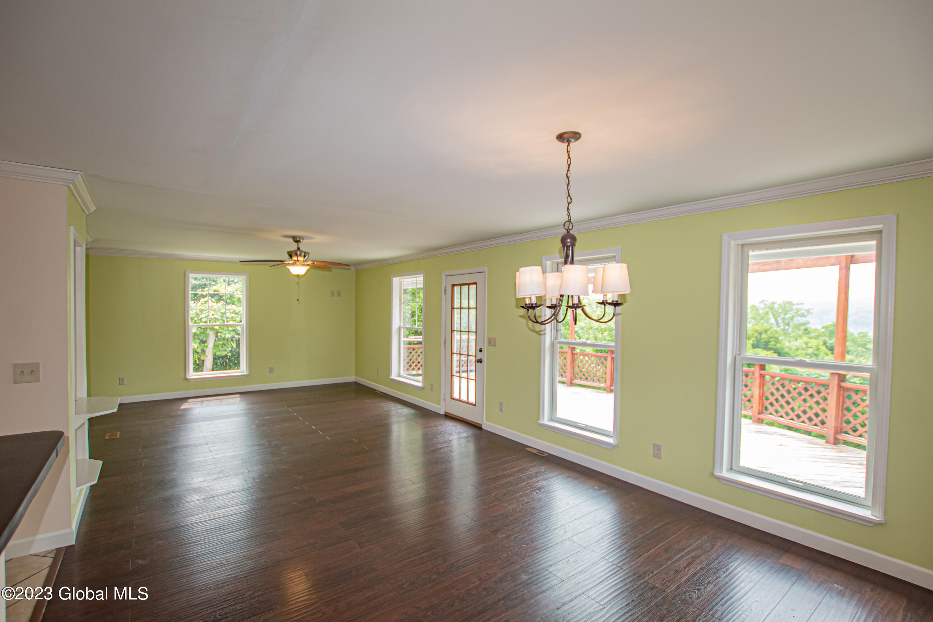 105 Travers Road Amsterdam, NY 12010 - Photo 12 of 47 _MG_9227