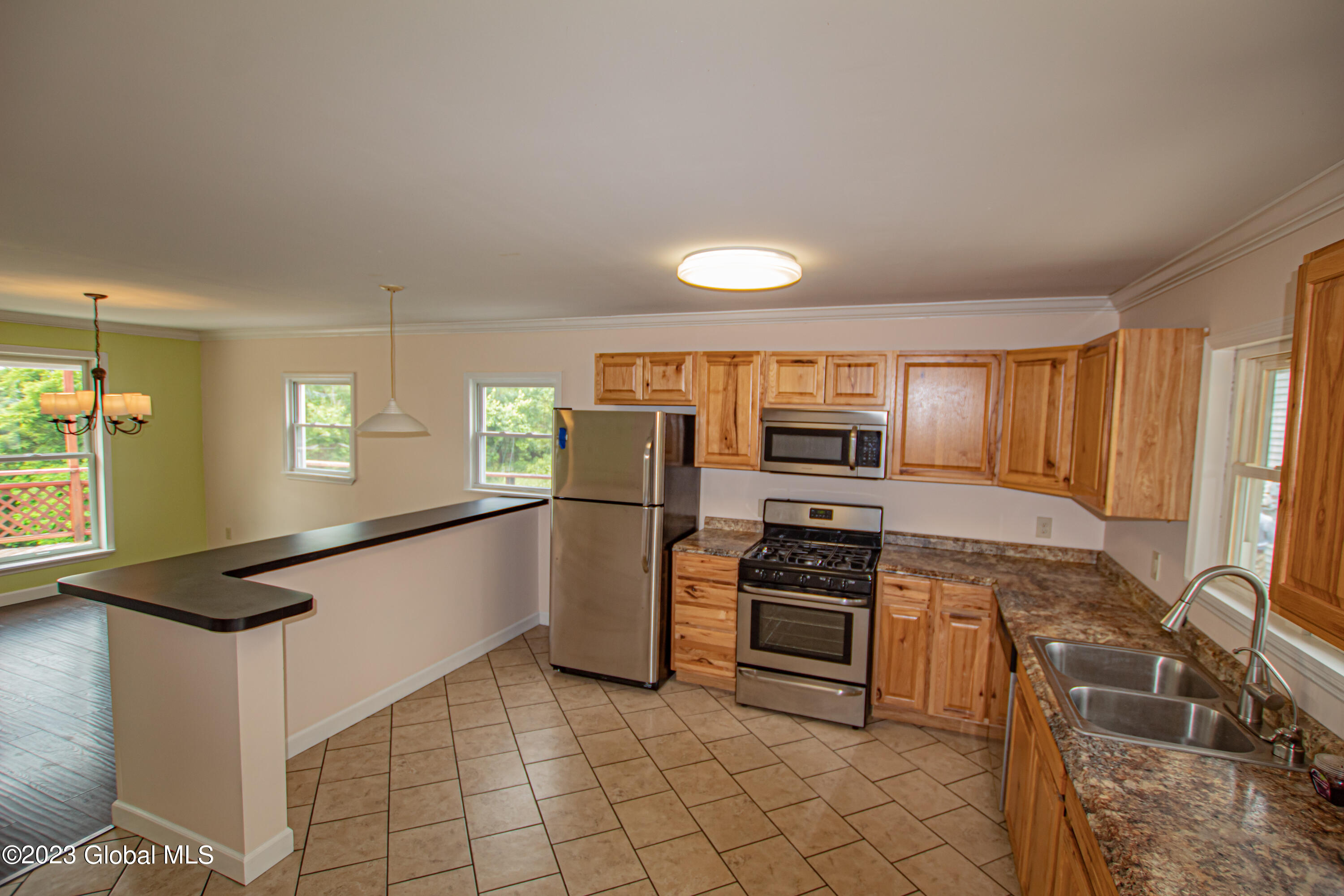 105 Travers Road Amsterdam, NY 12010 - Photo 18 of 47 _MG_9223