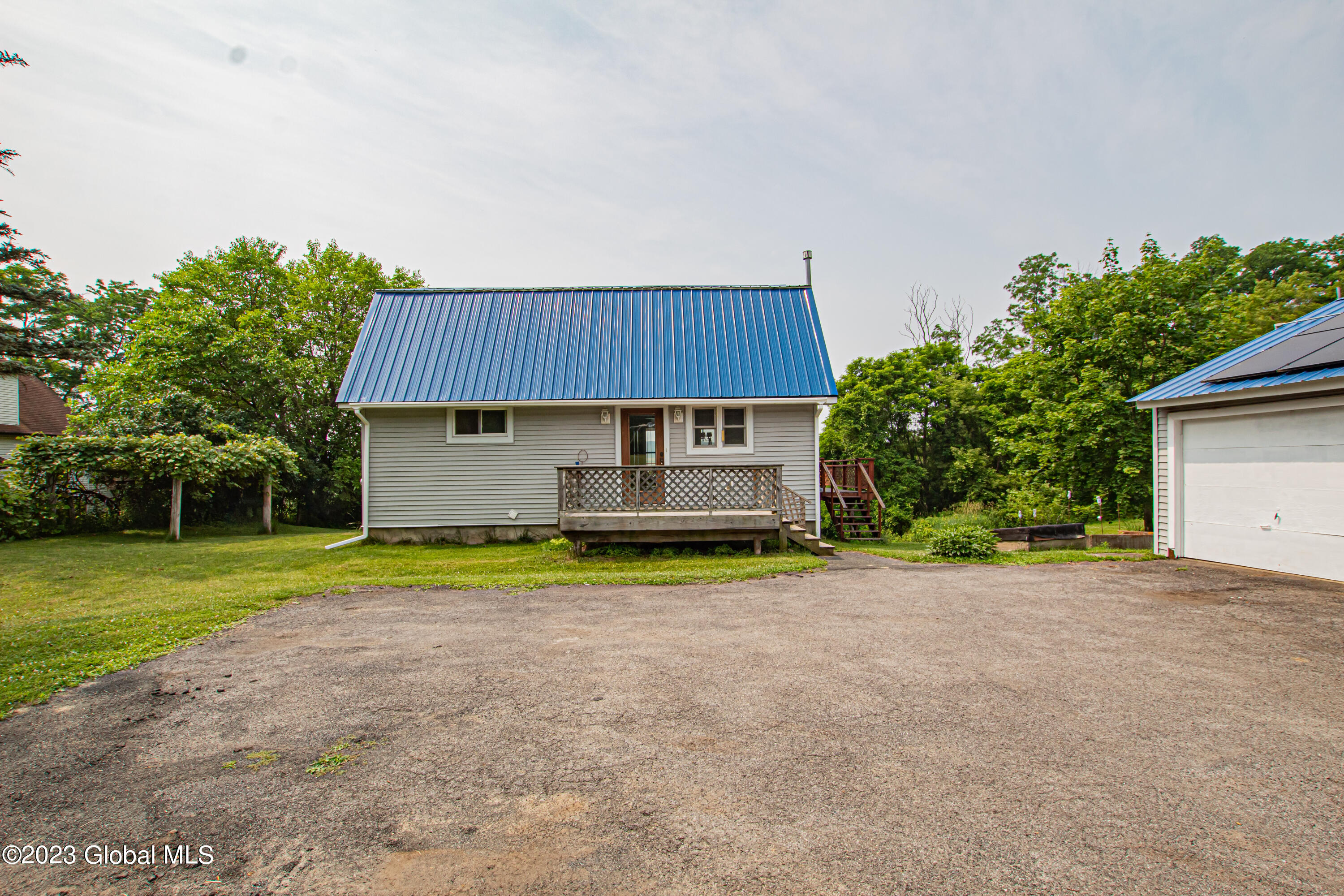 105 Travers Road Amsterdam, NY 12010 - Photo 3 of 47 _MG_9196