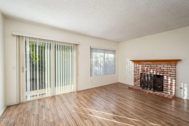 $669,000 | 883 Murdoch Lane, Ventura, CA 93003