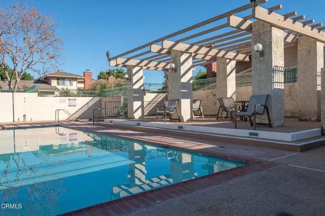 $669,000 | 883 Murdoch Lane, Ventura, CA 93003