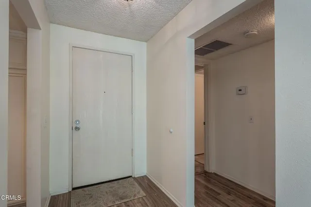 $669,000 | 883 Murdoch Lane, Ventura, CA 93003