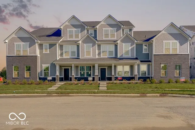 $319,999 | 5790 Arcade Boulevard, McCordsville, IN 46055