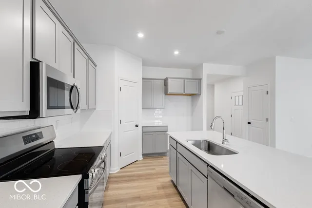 $319,999 | 5790 Arcade Boulevard, McCordsville, IN 46055