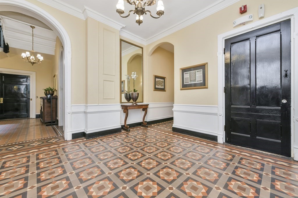 191 Commonwealth Avenue, Unit 3 Boston, MA 02116 - Photo 12 of 15