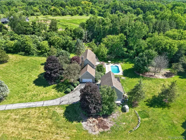 $649,900 | 8114 Chilson Road, Pinckney, MI 48169