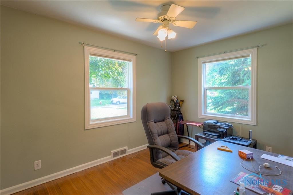 1728 Gilbert Road Toledo, OH 43614 - Photo 10 of 14 Gallery Image 10