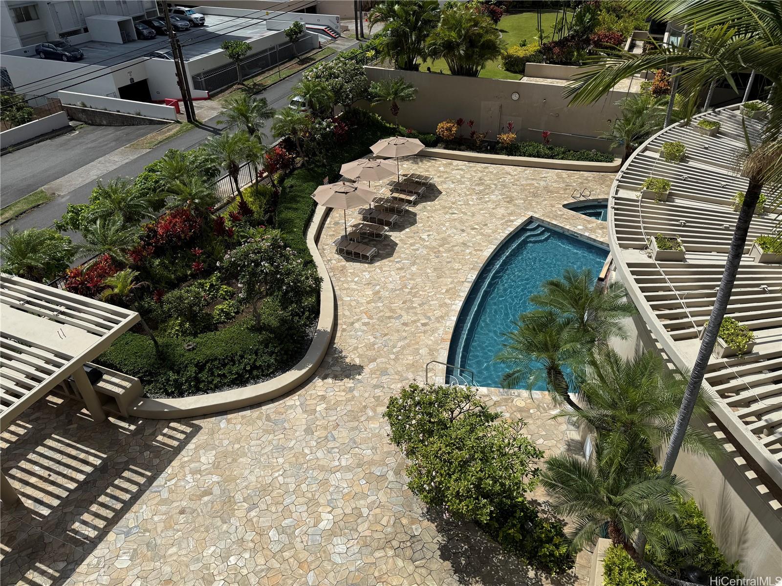 1015 Wilder Avenue, Unit 503 Honolulu, HI 96822 - Photo 2 of 17