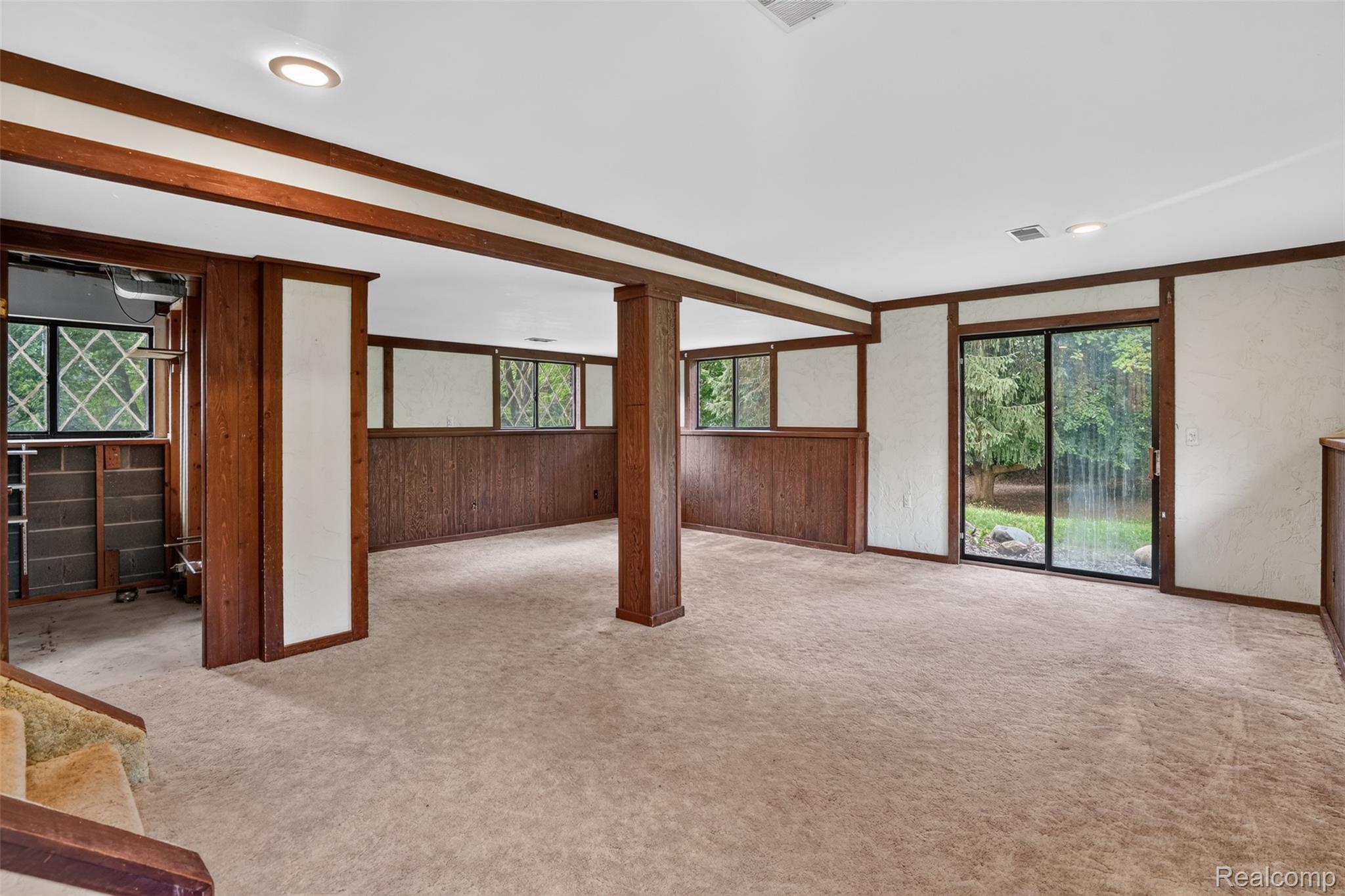 16955 English Road Manchester, MI 48158 - Photo 29 of 37 30-16955-English-Rd-WindowStill-Photography.jpg
