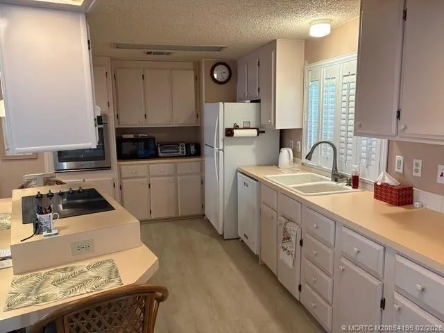 $225,000 | 2592 Southwest Thunderbird Trail, Stuart, FL 34997