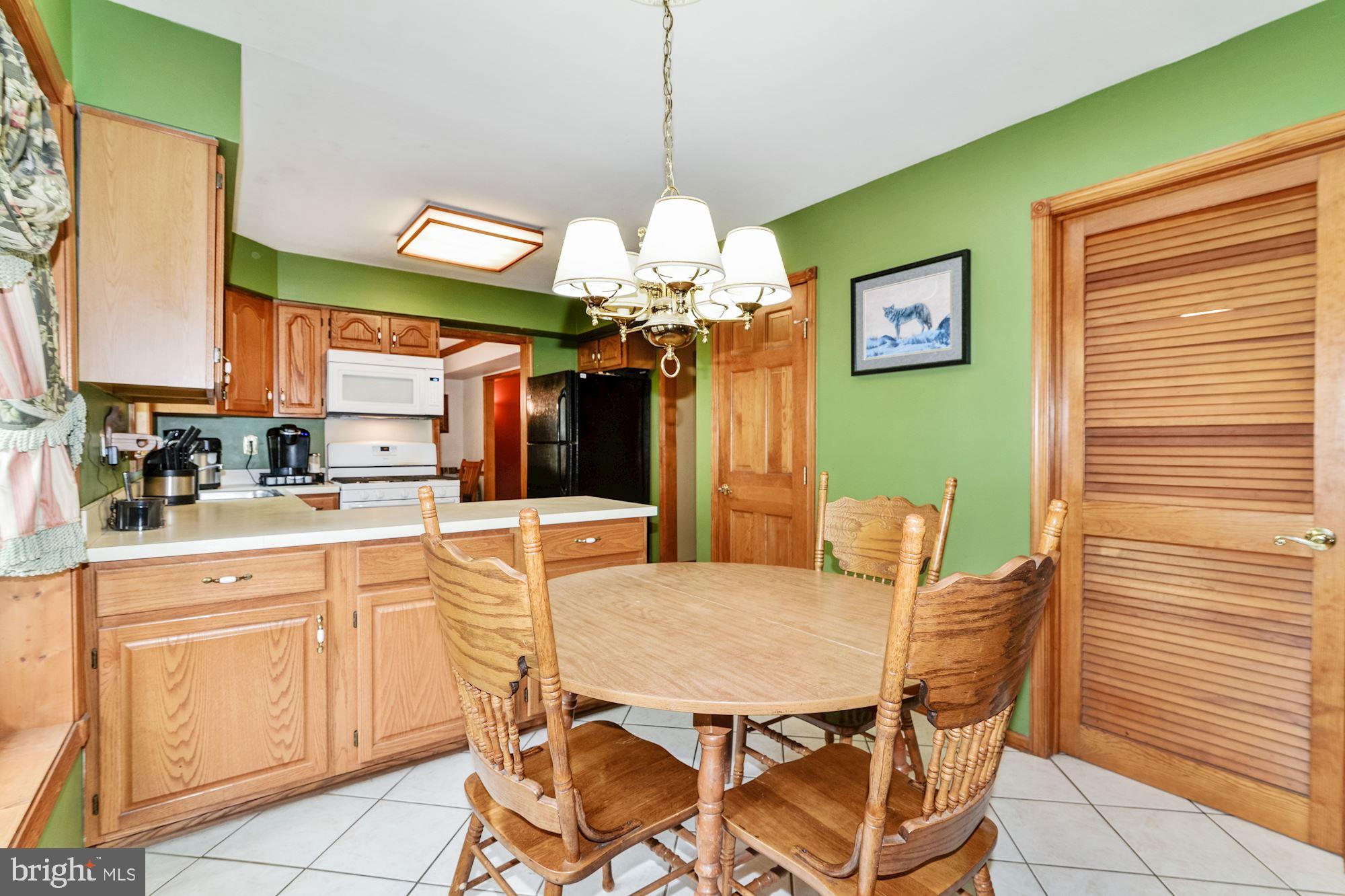 107 Timber Boulevard Brooklawn, NJ 08030 - Photo 12 of 33 Kitchen