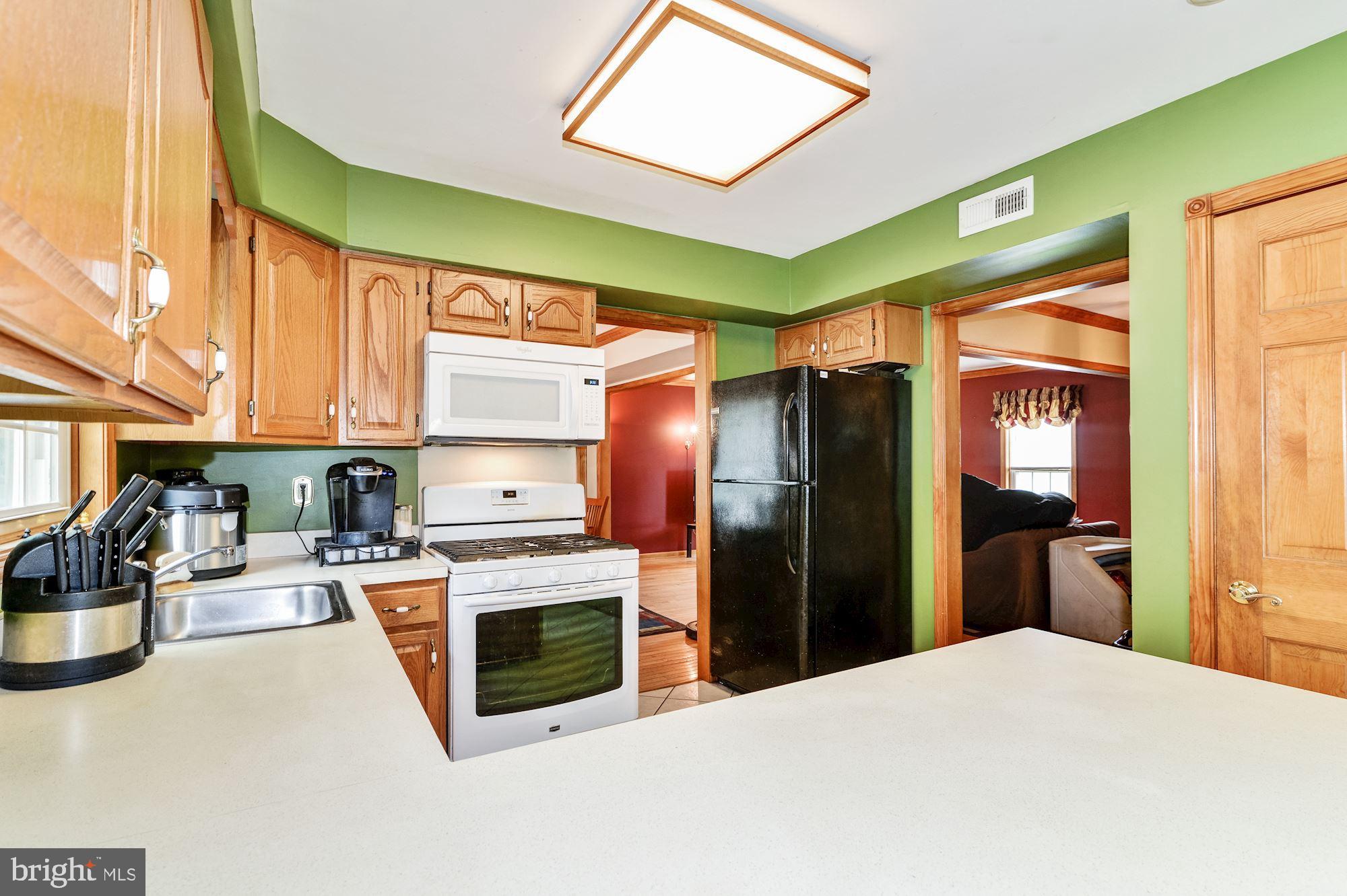 107 Timber Boulevard Brooklawn, NJ 08030 - Photo 14 of 33 Kitchen