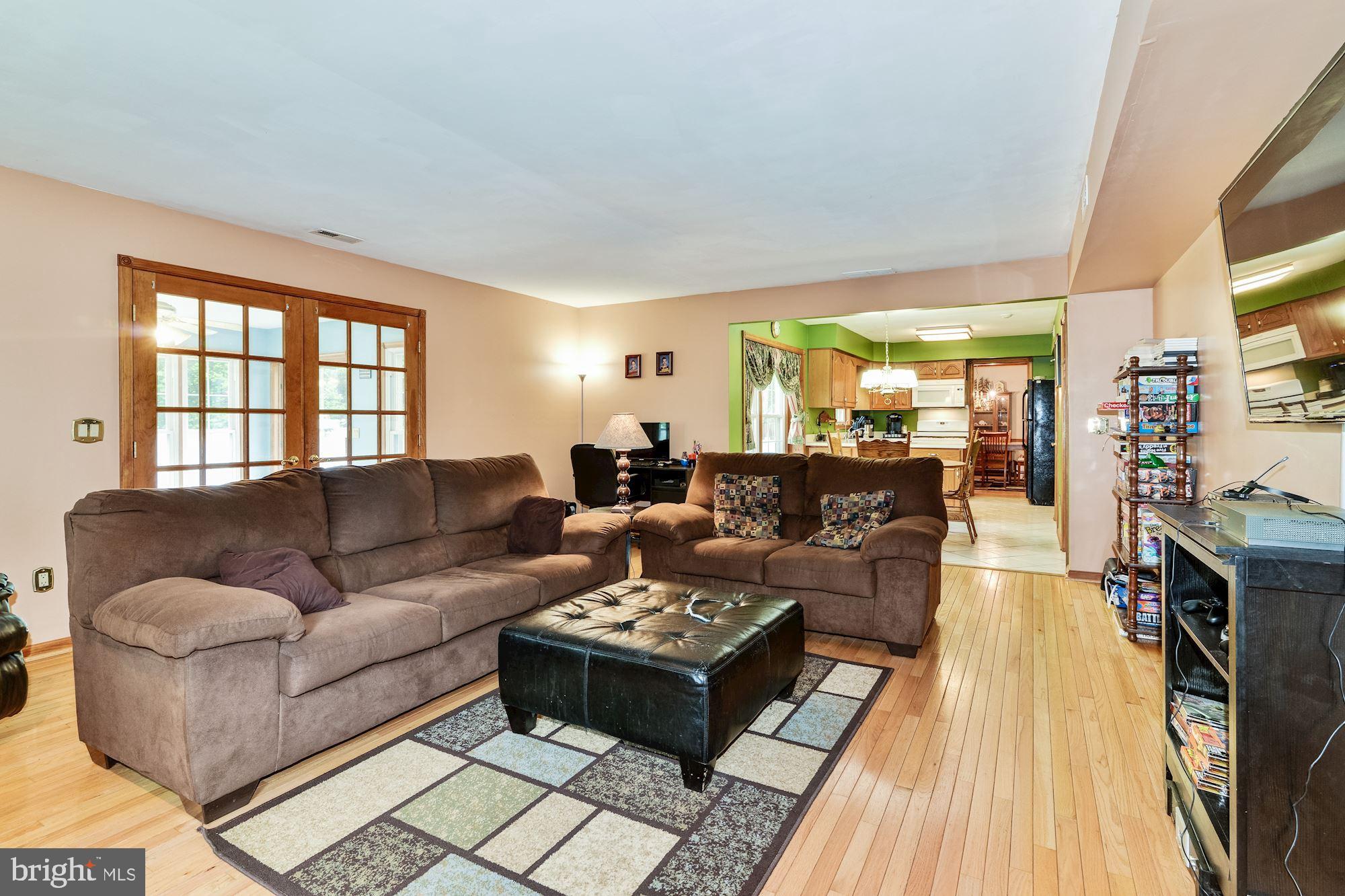 107 Timber Boulevard Brooklawn, NJ 08030 - Photo 17 of 33 Family Room