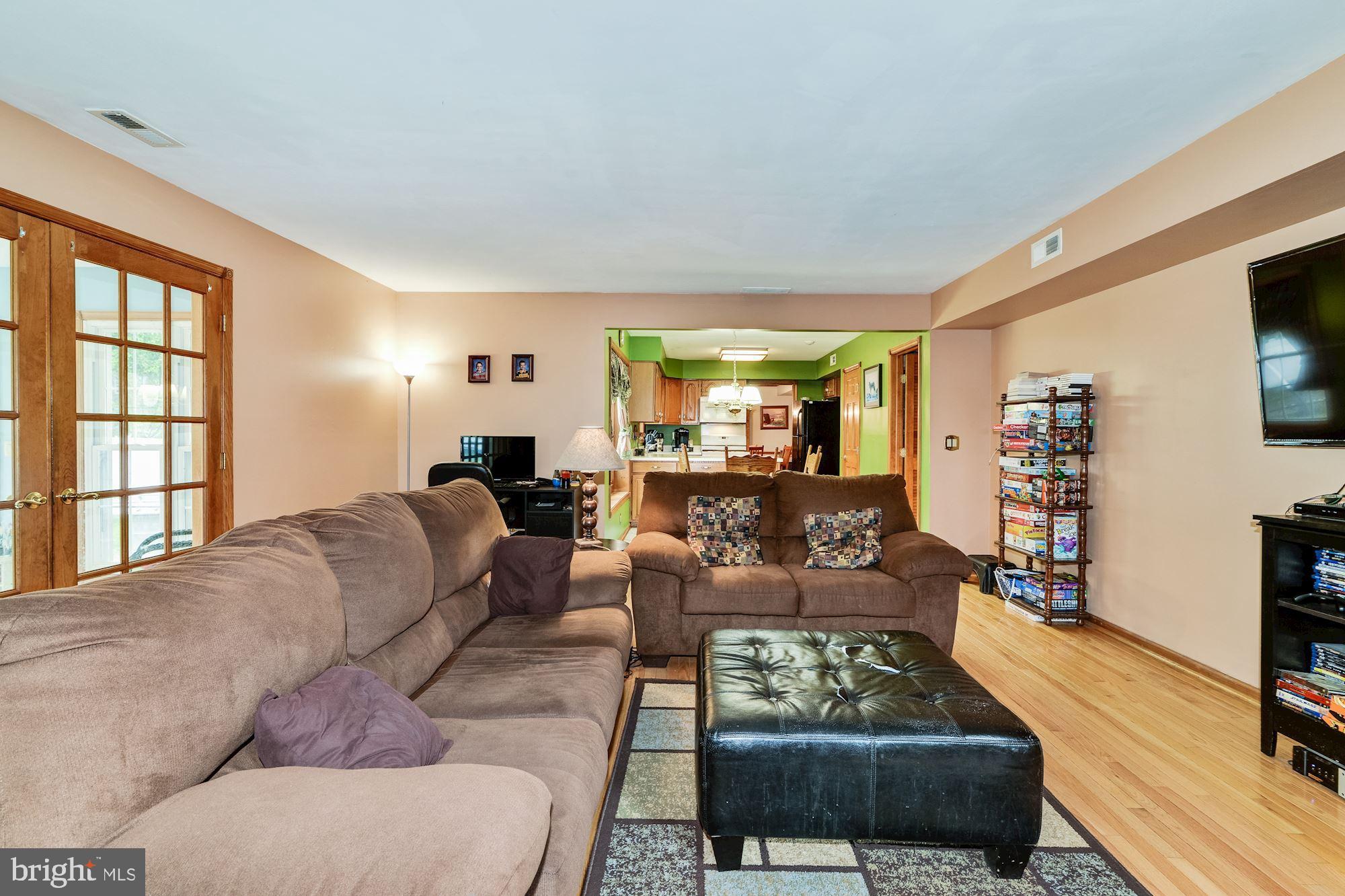 107 Timber Boulevard Brooklawn, NJ 08030 - Photo 18 of 33 Family Room