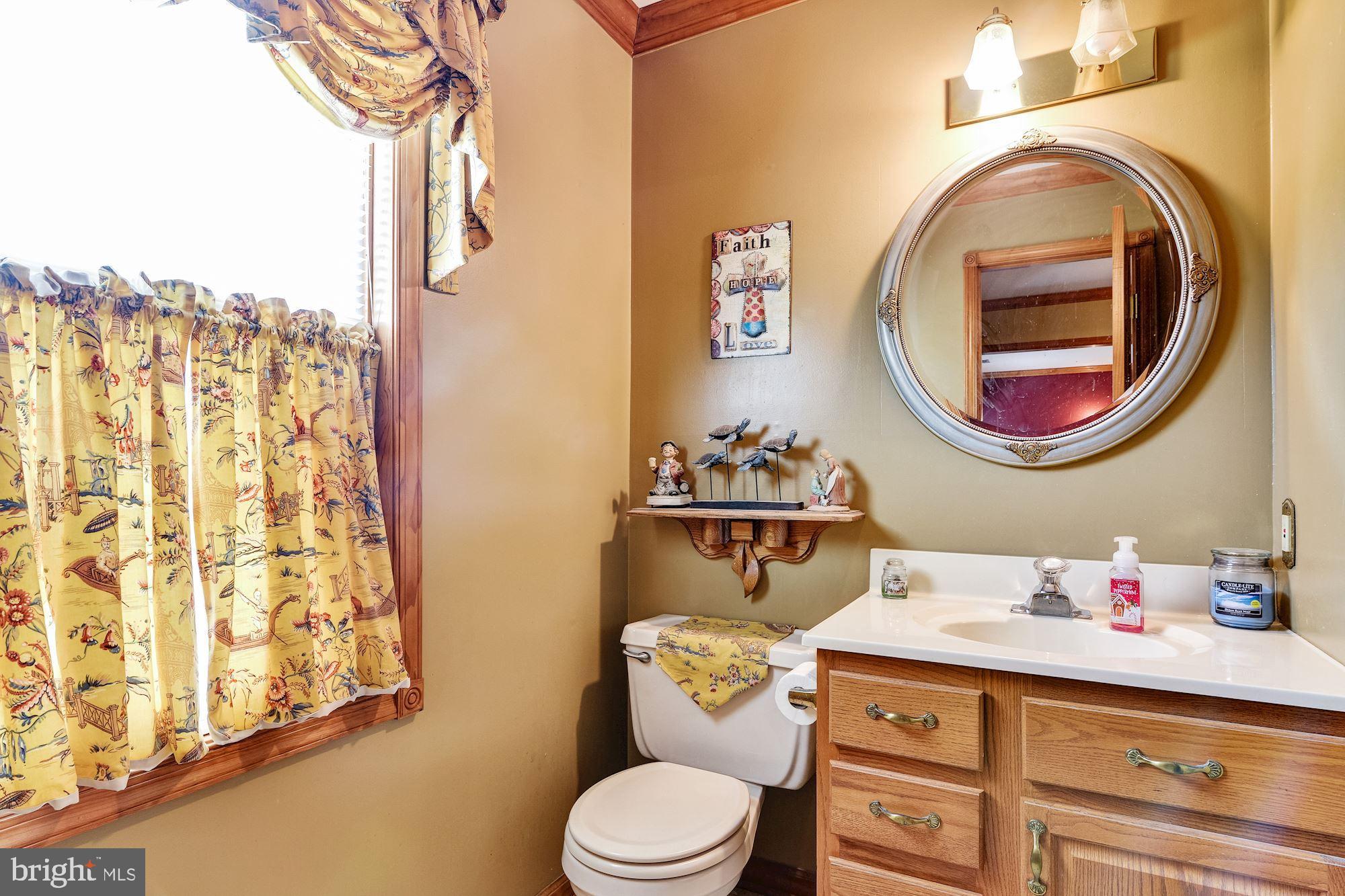 107 Timber Boulevard Brooklawn, NJ 08030 - Photo 21 of 33 1st Floor Half Bath