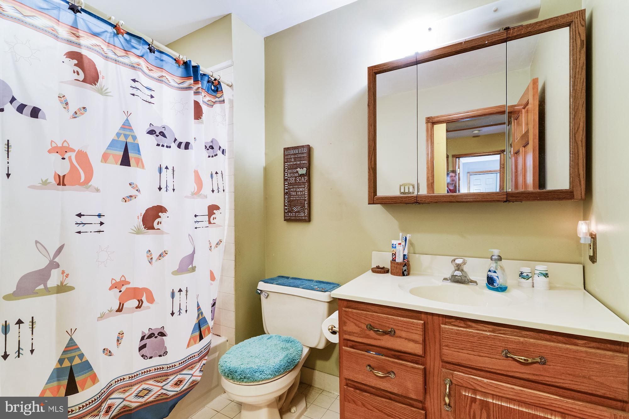 107 Timber Boulevard Brooklawn, NJ 08030 - Photo 29 of 33 2nd Floor Full Bath