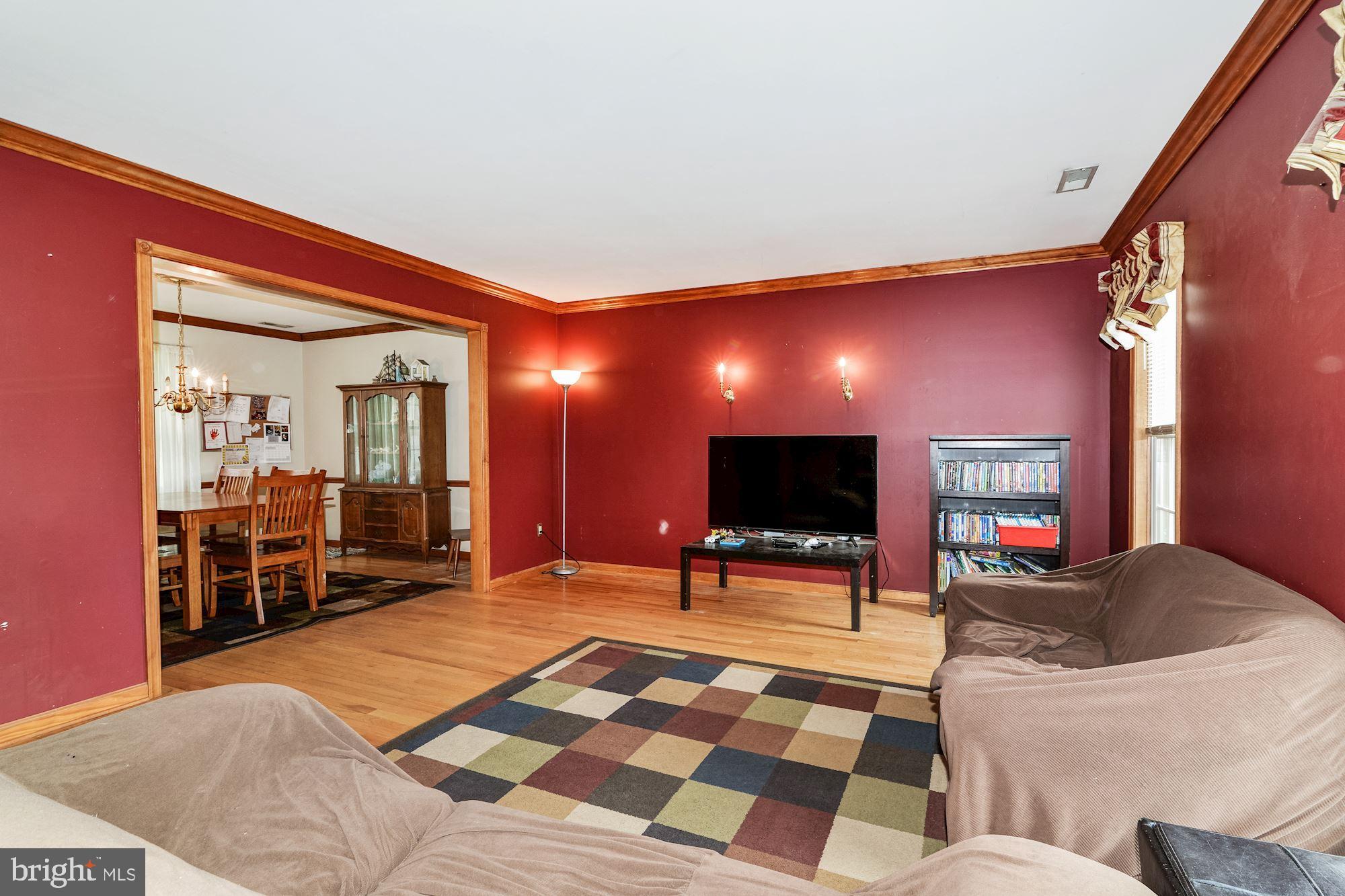 107 Timber Boulevard Brooklawn, NJ 08030 - Photo 7 of 33 Living Room