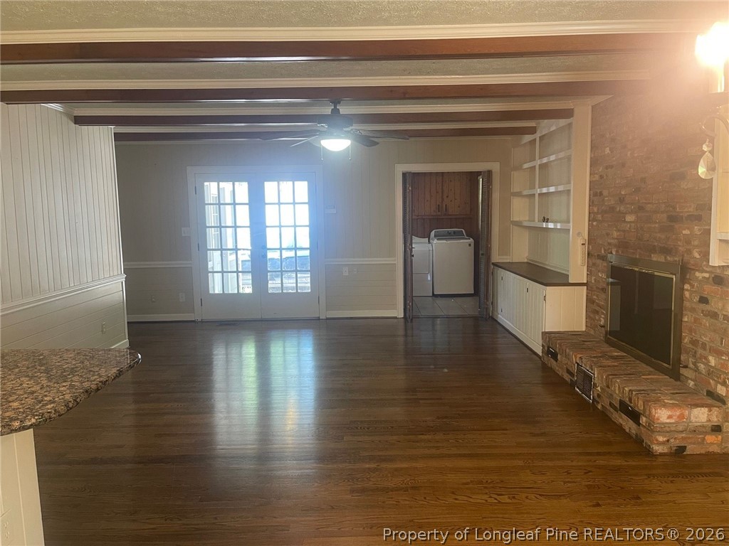 2515 Fort Bragg Road Fayetteville, NC 28303 - Photo 3 of 23 a view of a living room