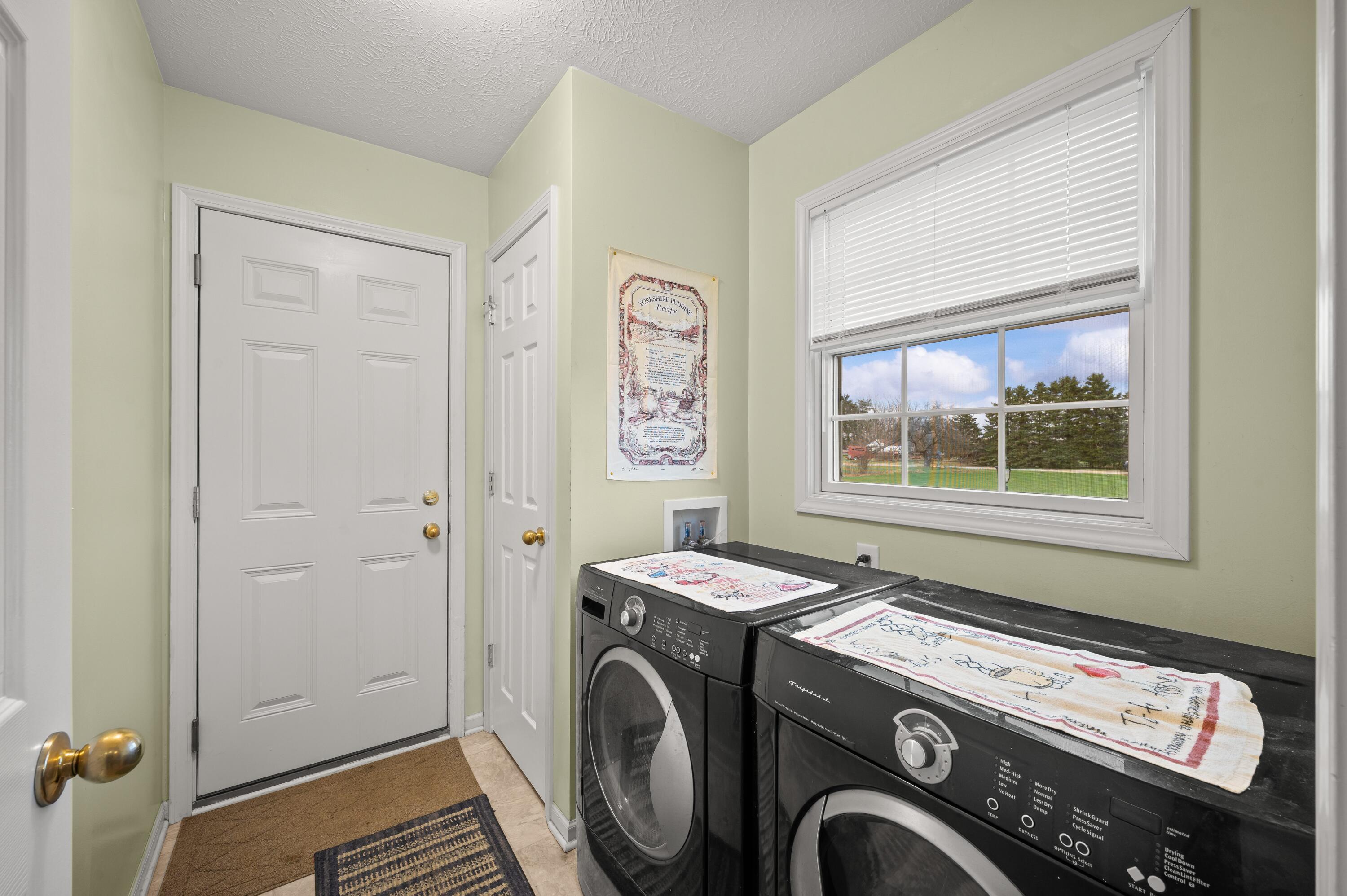 1540 Dodd Road Niles, MI 49120 - Photo 16 of 59 Laundry Room