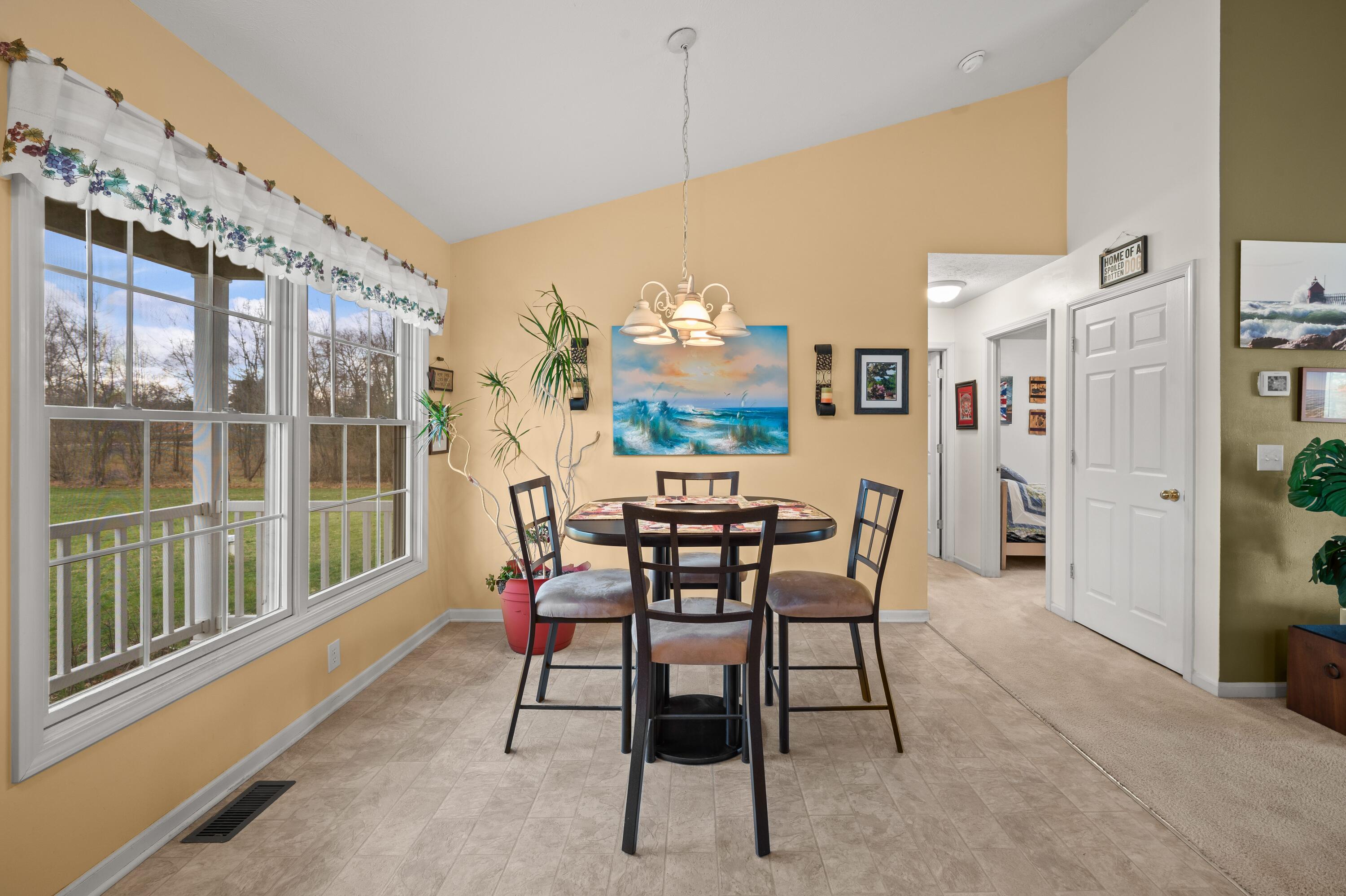 1540 Dodd Road Niles, MI 49120 - Photo 17 of 59 Dining Room