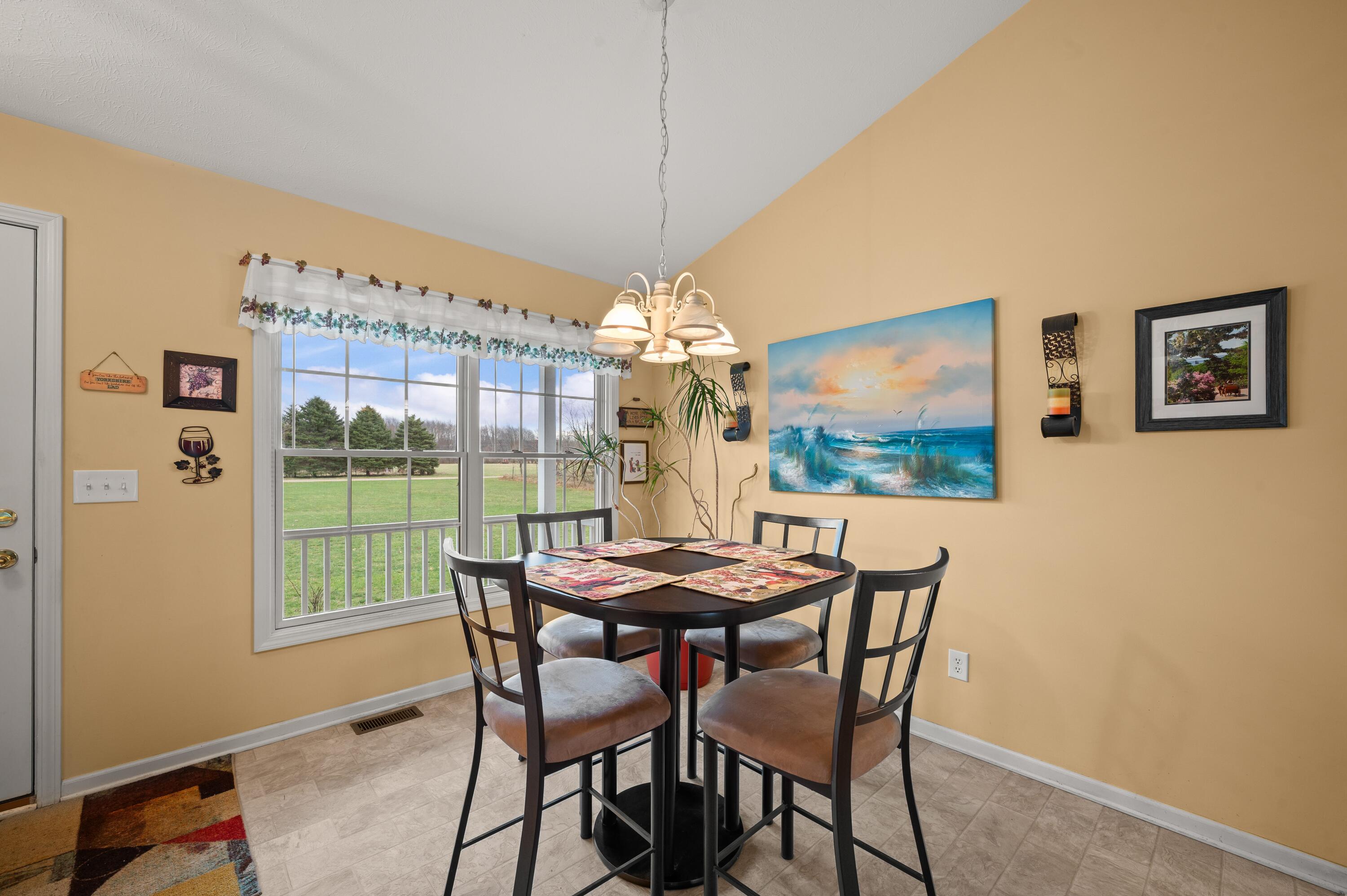 1540 Dodd Road Niles, MI 49120 - Photo 18 of 59 Dining Area