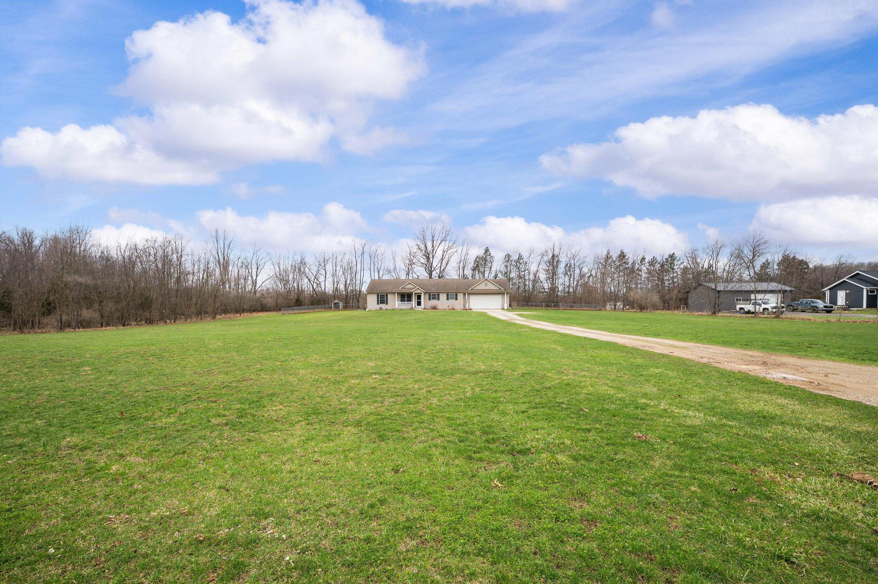 1540 Dodd Road Niles, MI 49120 - Photo 8 of 59 Front Yard