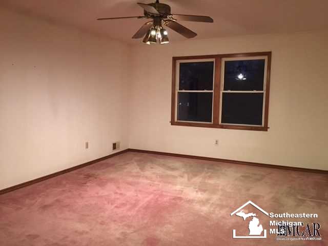7595 Douglas Road Lambertville, MI 48144 - Photo 6 of 8 21436000-5.JPG
