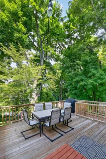 $6,000 | 96 School Street, Oyster Bay, NY 11771