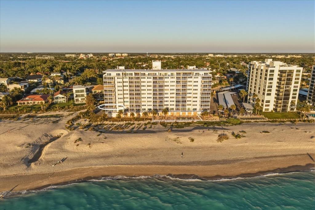 633 Alhambra Road, Unit 301 Venice, FL 34285 - Photo 3 of 76 Gallery Image 3