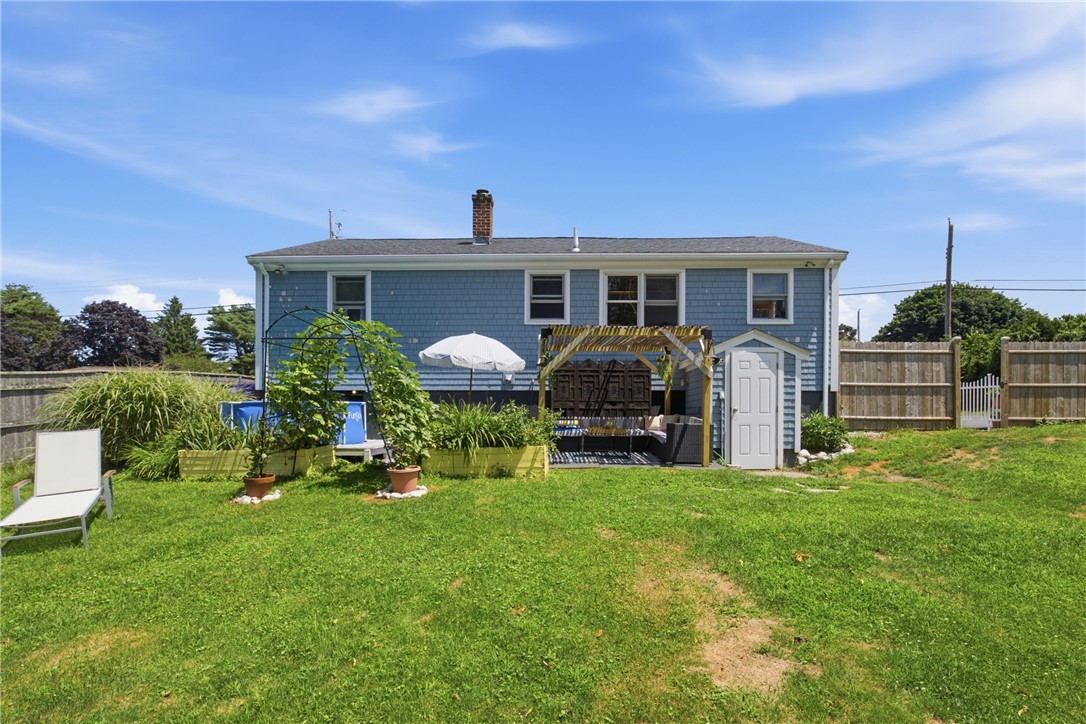76 Redwood Road Portsmouth, RI 02871 - Photo 37 of 50