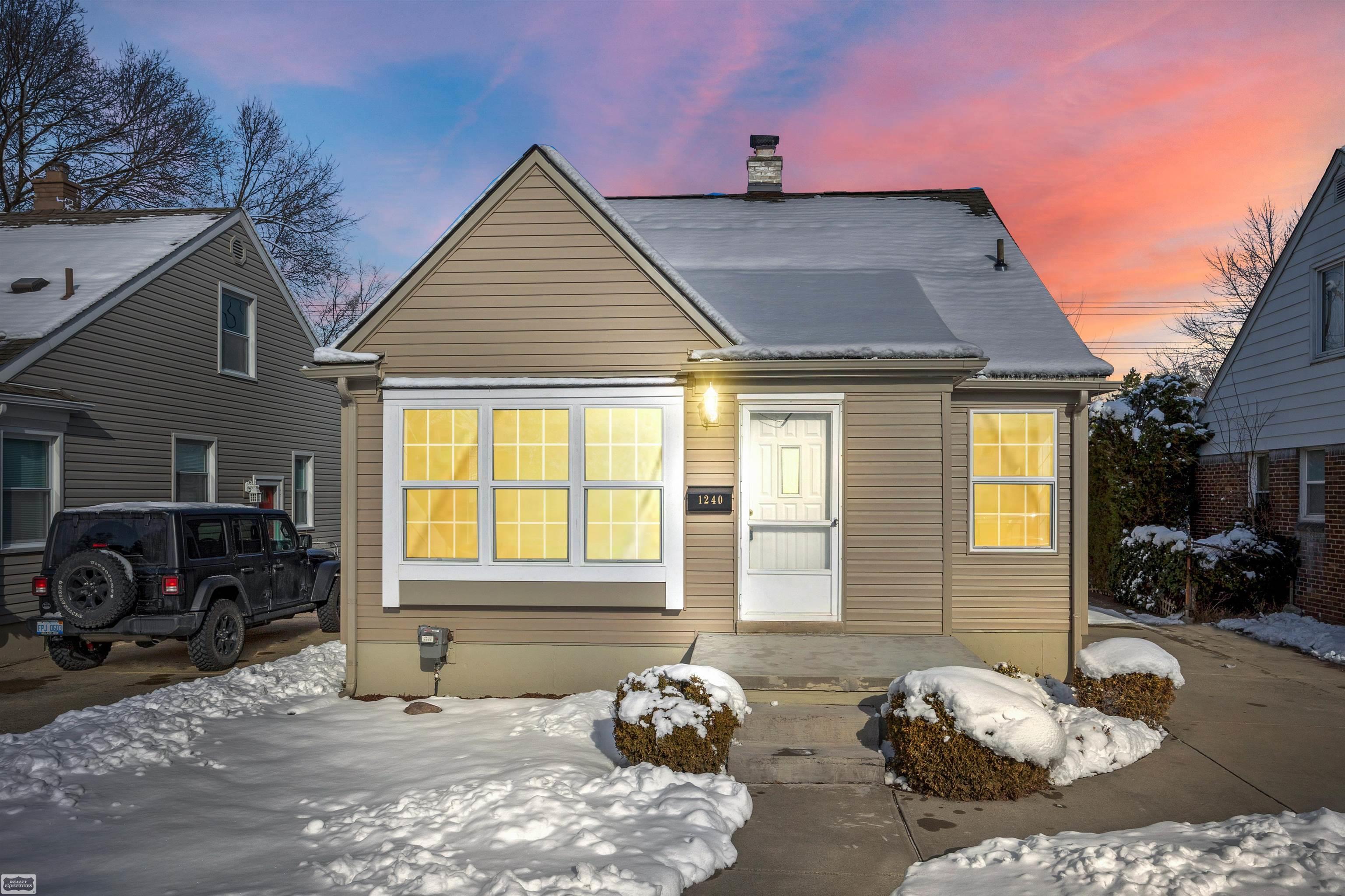 1240 West Eleven Mile Road Berkley, MI 48072 - Photo 4 of 43