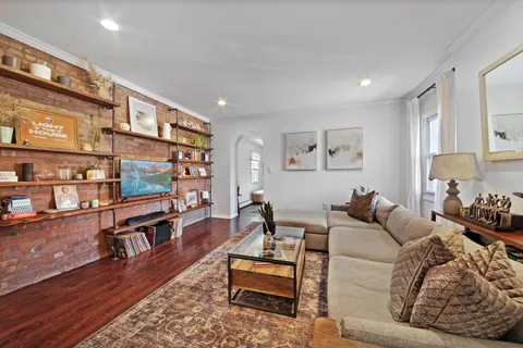 $735,000 | 331 Varick Street, Unit 2, Jersey City, NJ 07302