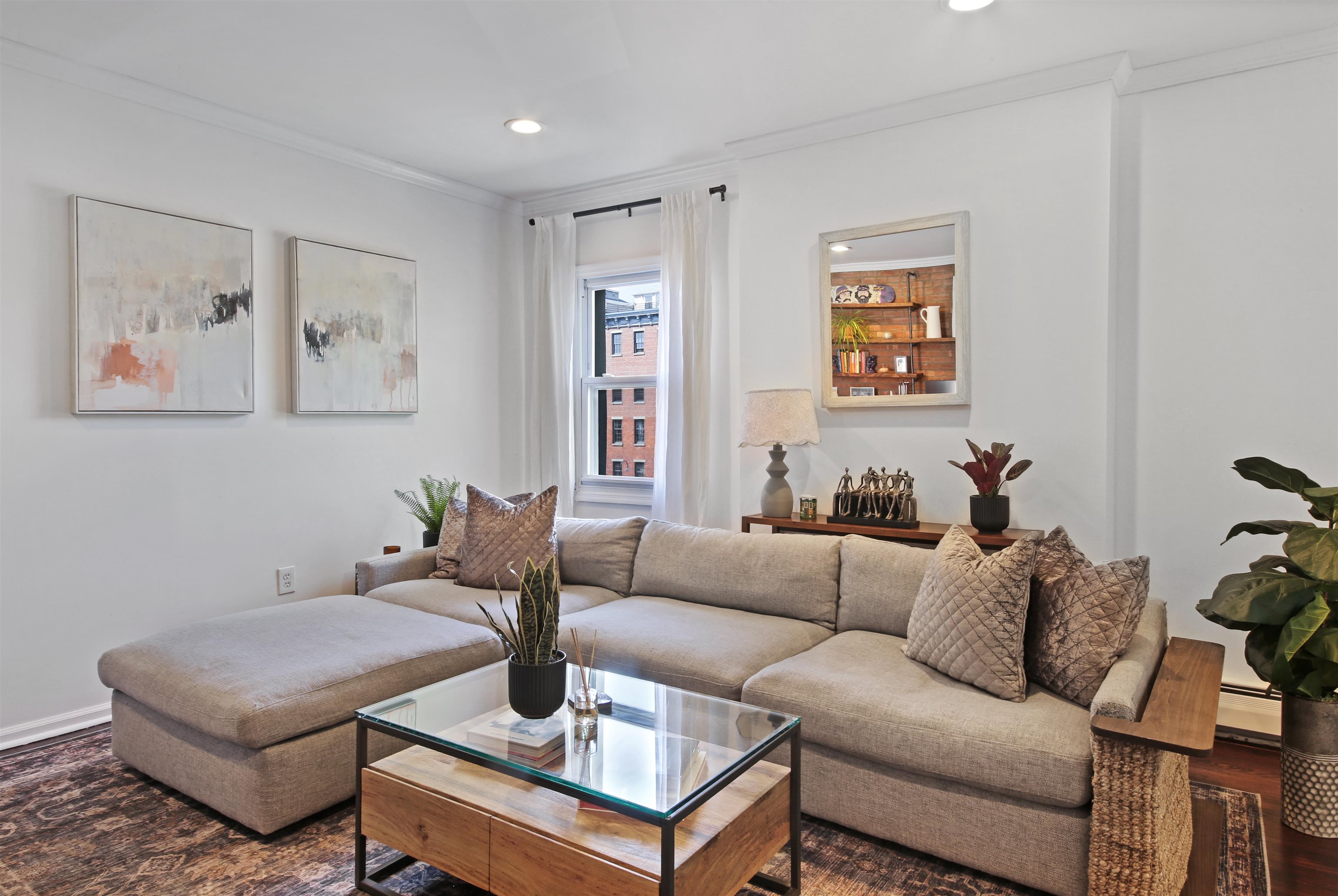 331 Varick Street, Unit 2 Jersey City, NJ 07302 - Photo 4 of 27