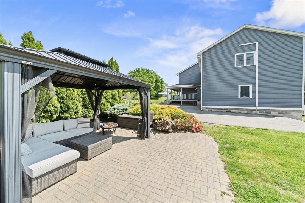 718 R Cabot Street Beverly, MA 01915 - Photo 37 of 38