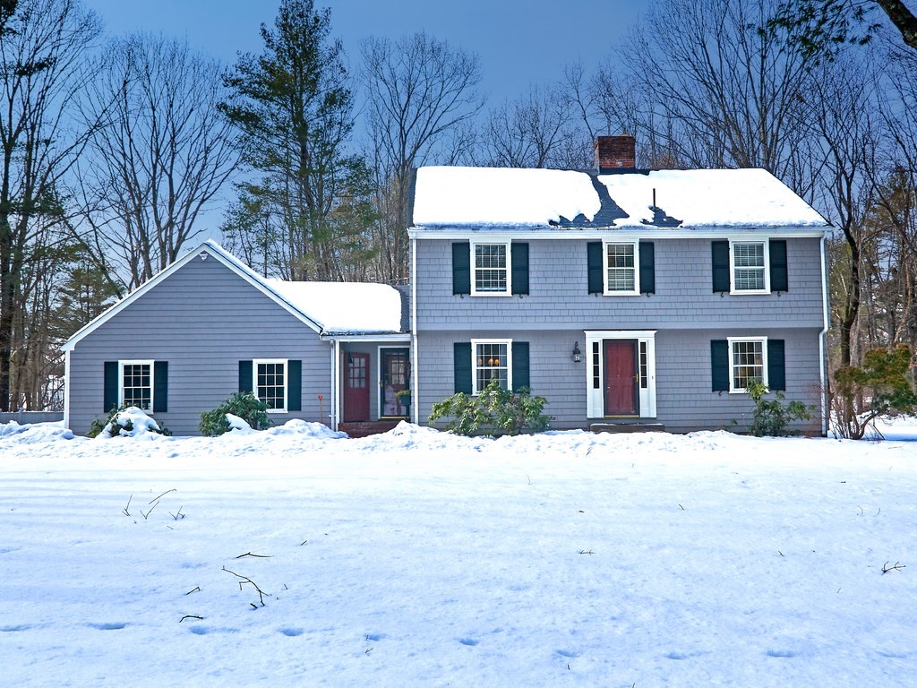 220 Haverhill Road Topsfield, MA 01983 - Photo 1 of 36 Gallery Image 1