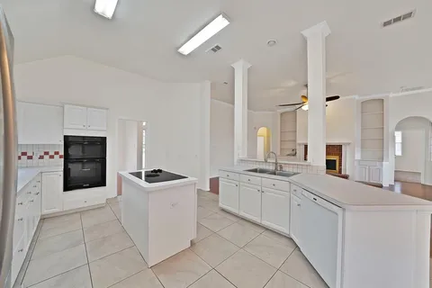 $319,900 | 813 Yosemite Trail, Mesquite, TX 75149