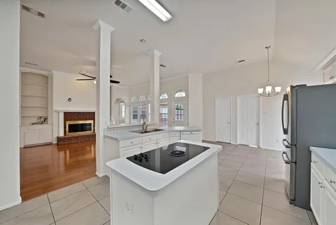 $319,900 | 813 Yosemite Trail, Mesquite, TX 75149