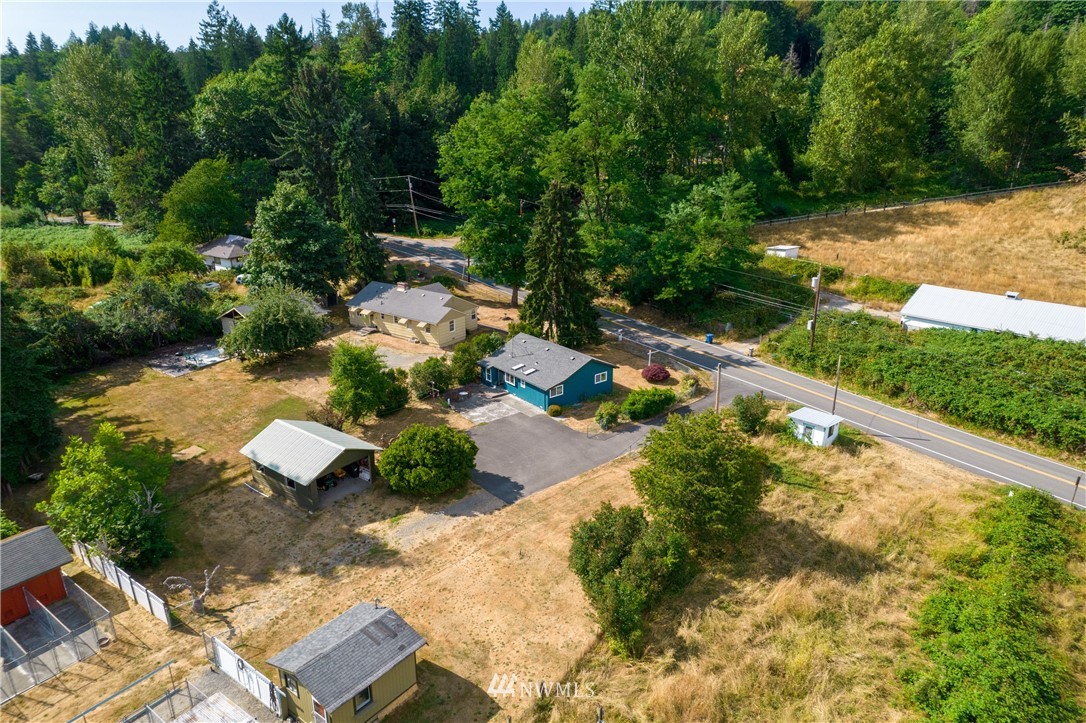 17617 Southeast May Valley Road Renton, WA 98059 - Photo 3 of 35
