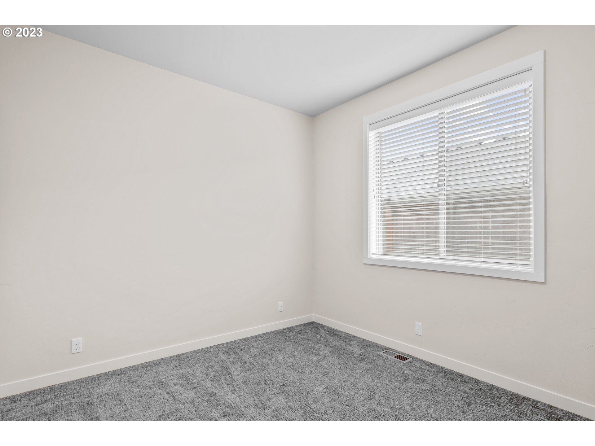3393 Gilham Road Eugene, OR 97408 - Photo 16 of 31 Gallery Image 16