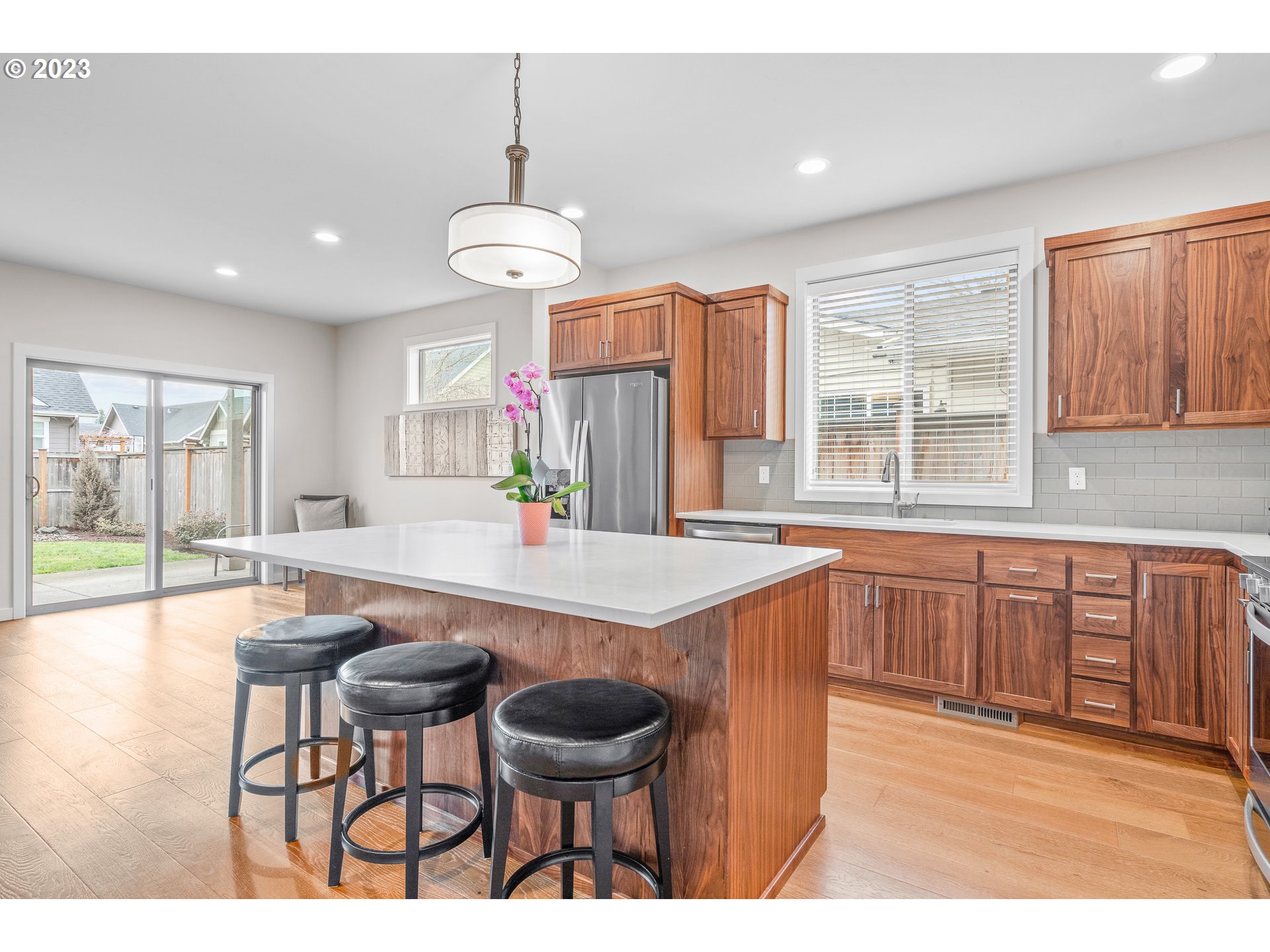 3393 Gilham Road Eugene, OR 97408 - Photo 2 of 31 Gallery Image 2