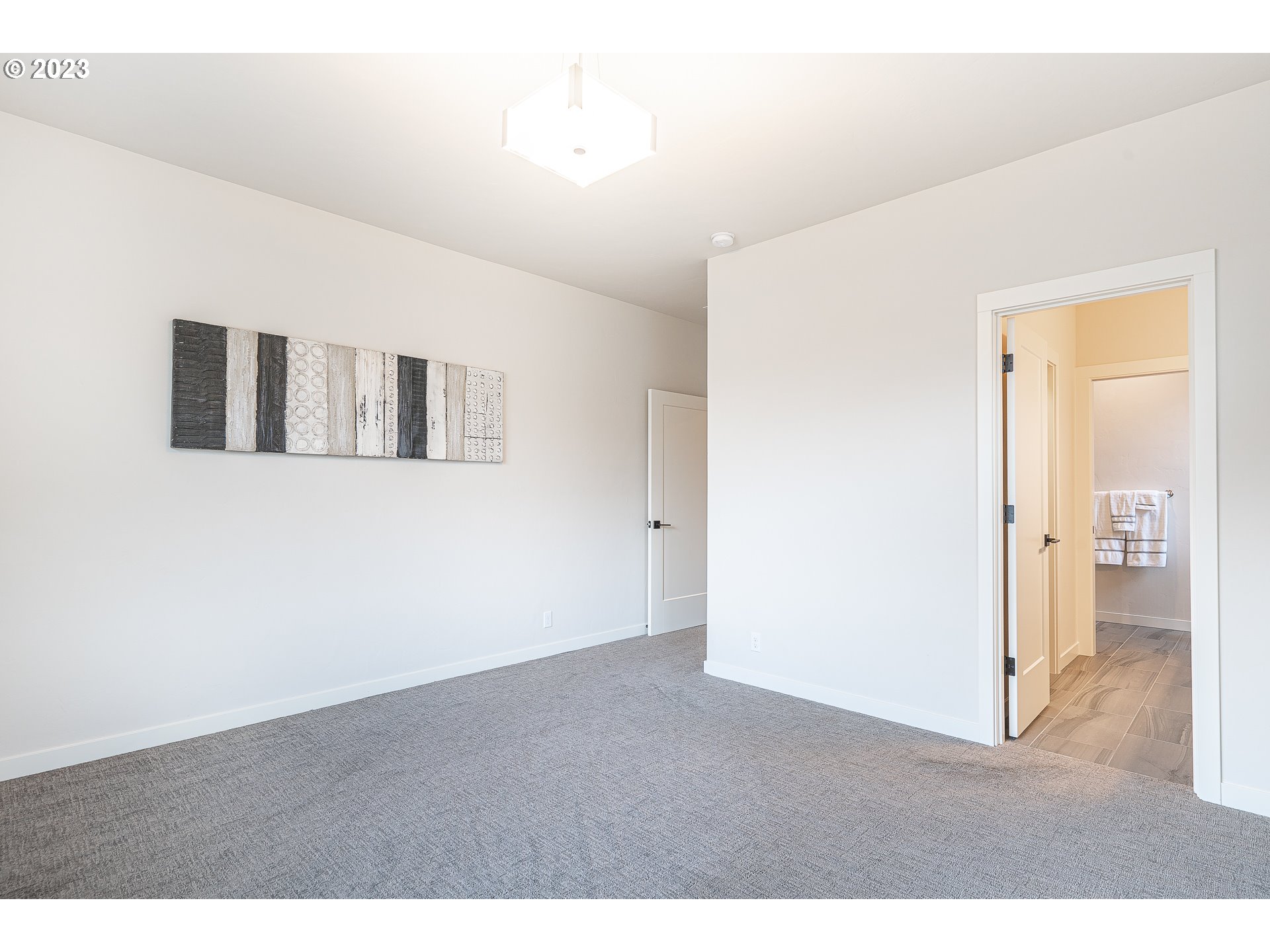 3393 Gilham Road Eugene, OR 97408 - Photo 21 of 31 Gallery Image 21