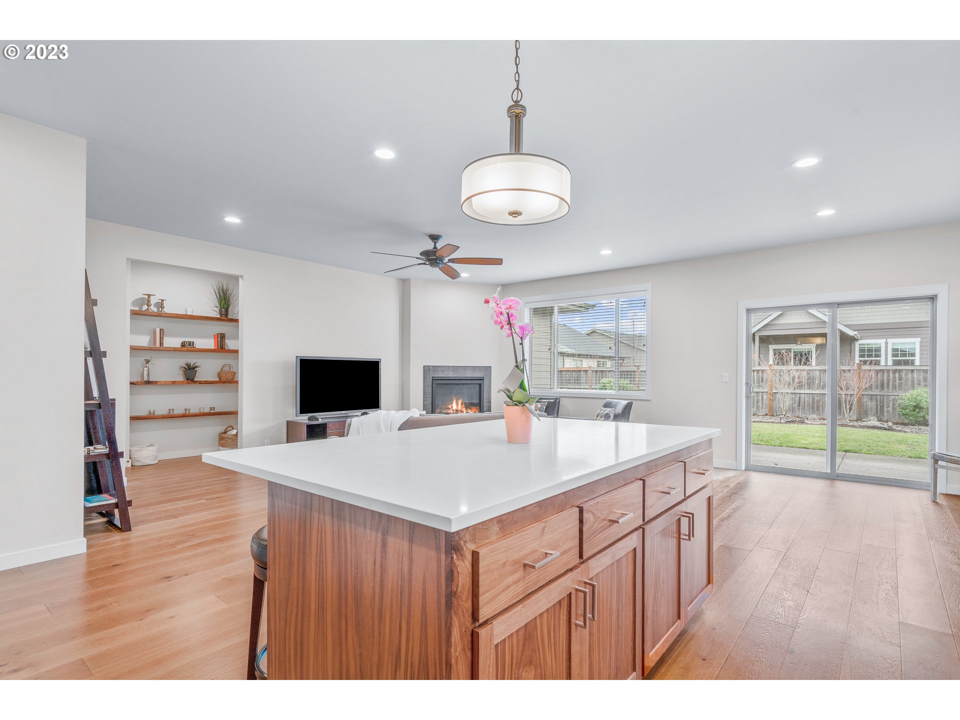 3393 Gilham Road Eugene, OR 97408 - Photo 5 of 31 Gallery Image 5