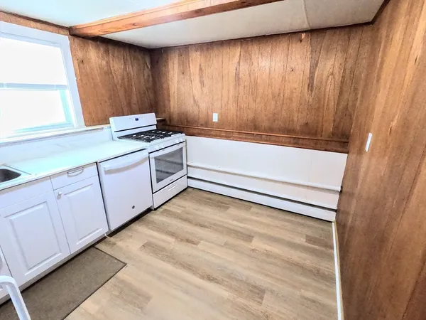 $650,000 | 34 F Street, Hull, MA 02045