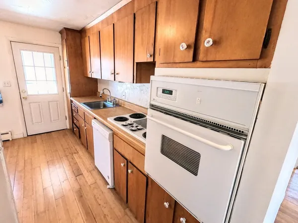 $650,000 | 34 F Street, Hull, MA 02045