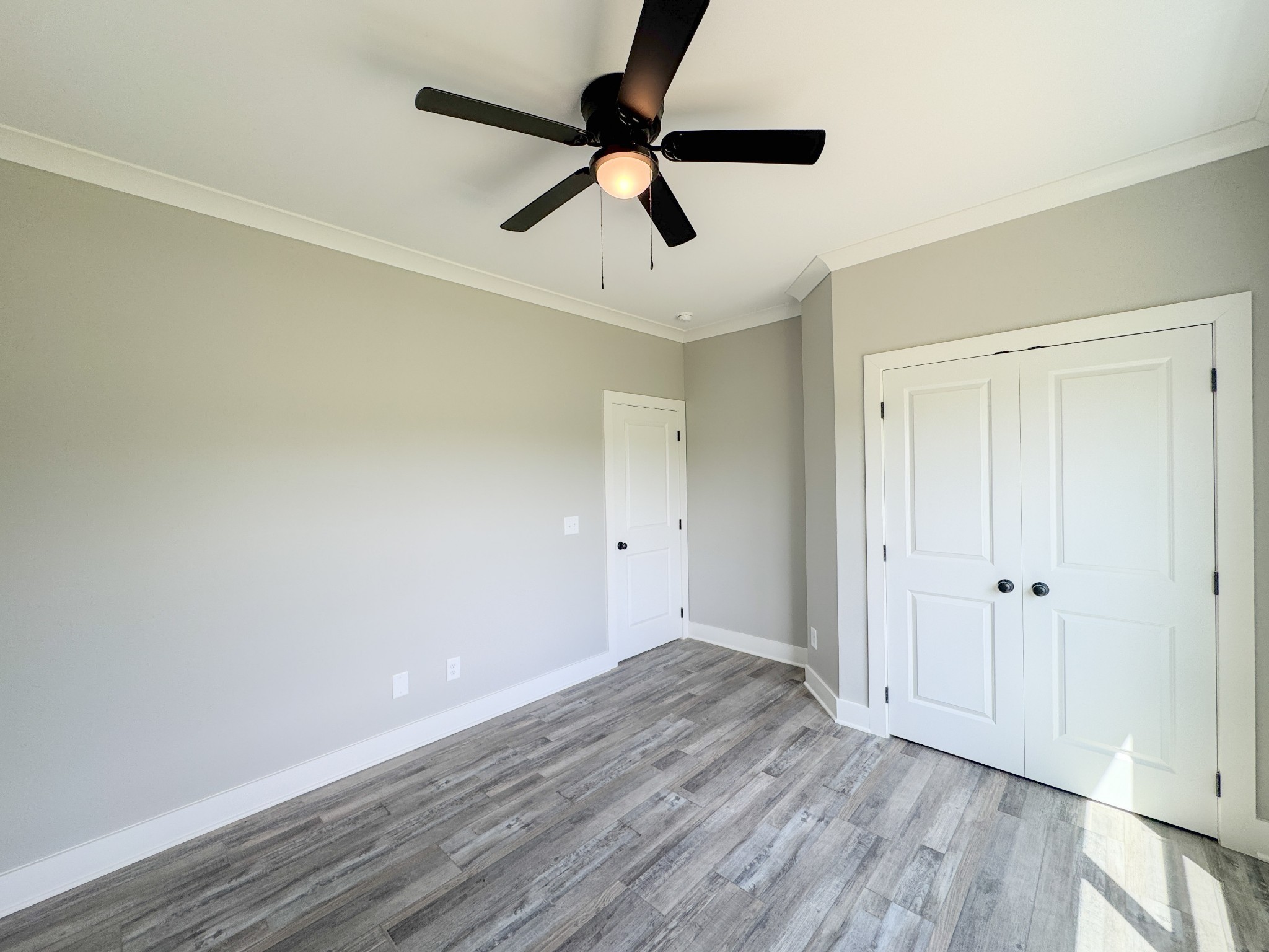 181 Rock House Hollow Road Bethpage, TN 37022 - Photo 31 of 51 wooden floor in an empty room