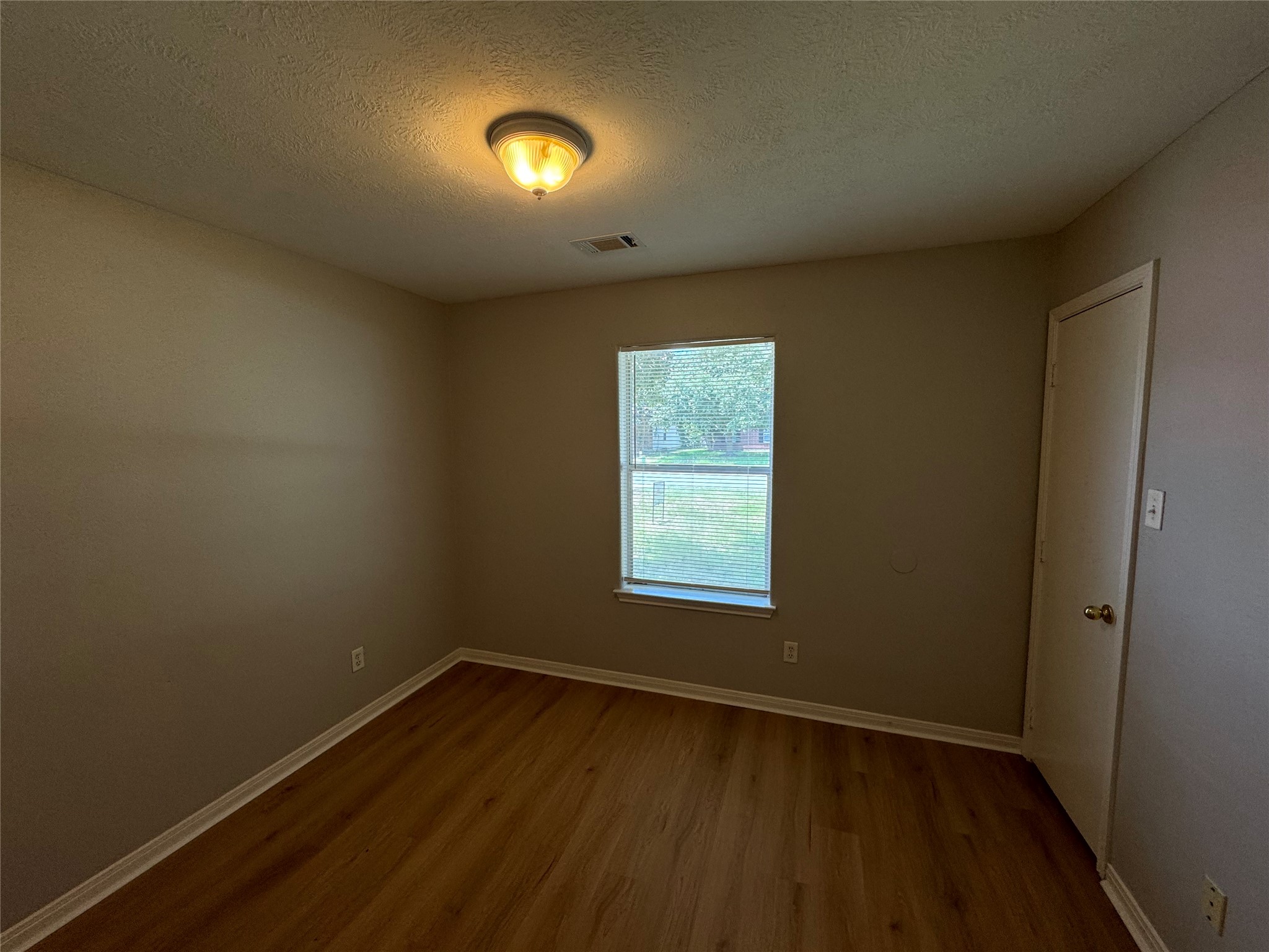16324 Sun View Lane Conroe, TX 77302 - Photo 6 of 17