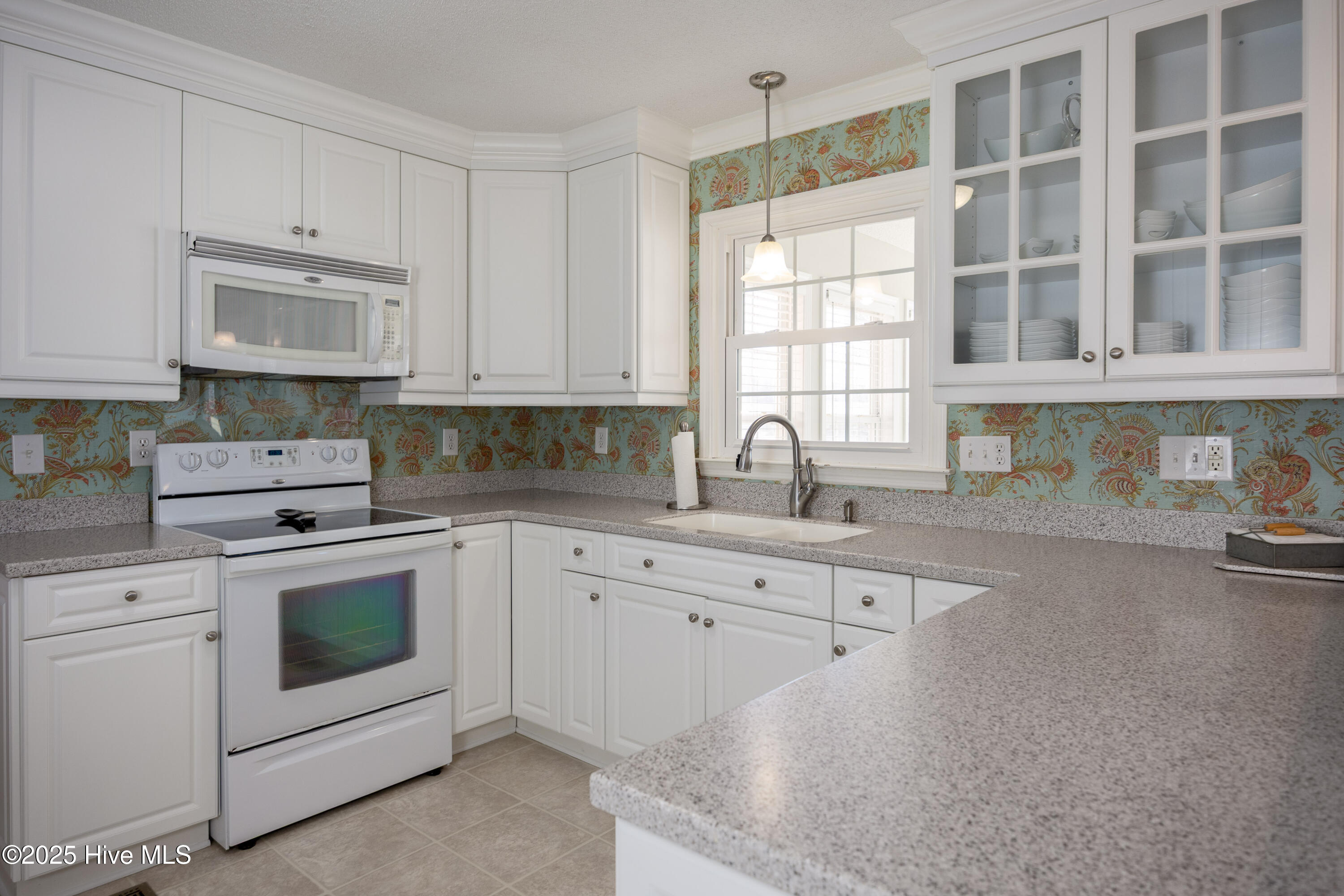 402 Willow Road Clinton, NC 28328 - Photo 6 of 31 402 Willow Rd13