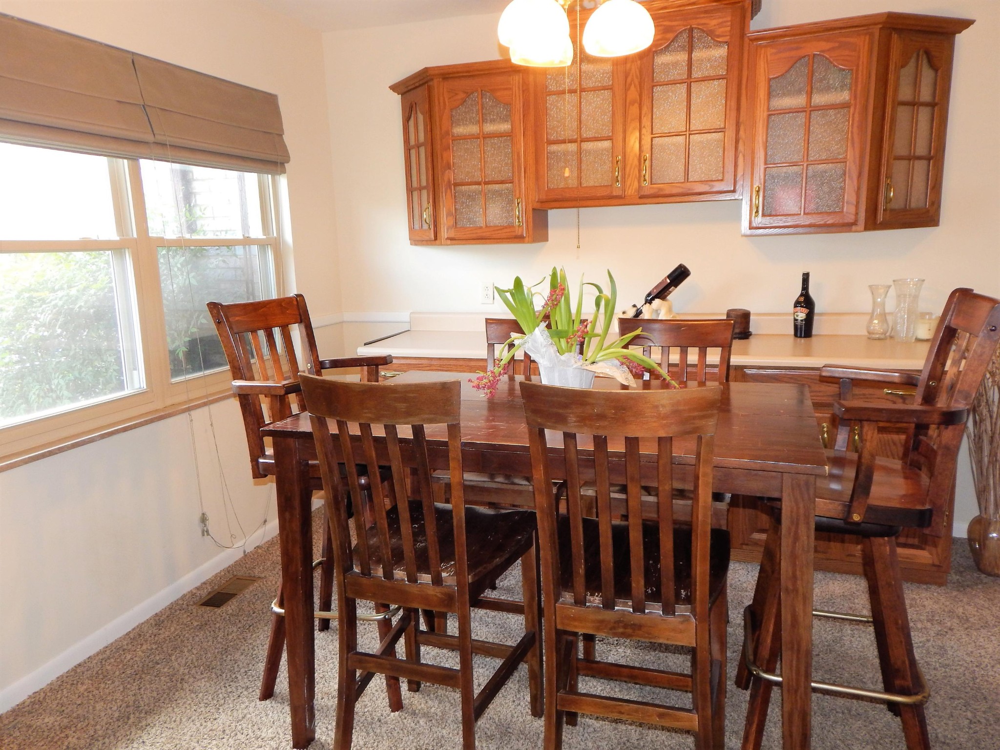 518 Gibbs Ferry Road Clinton, TN 37716 - Photo 3 of 25 a view of a dining room with furniture