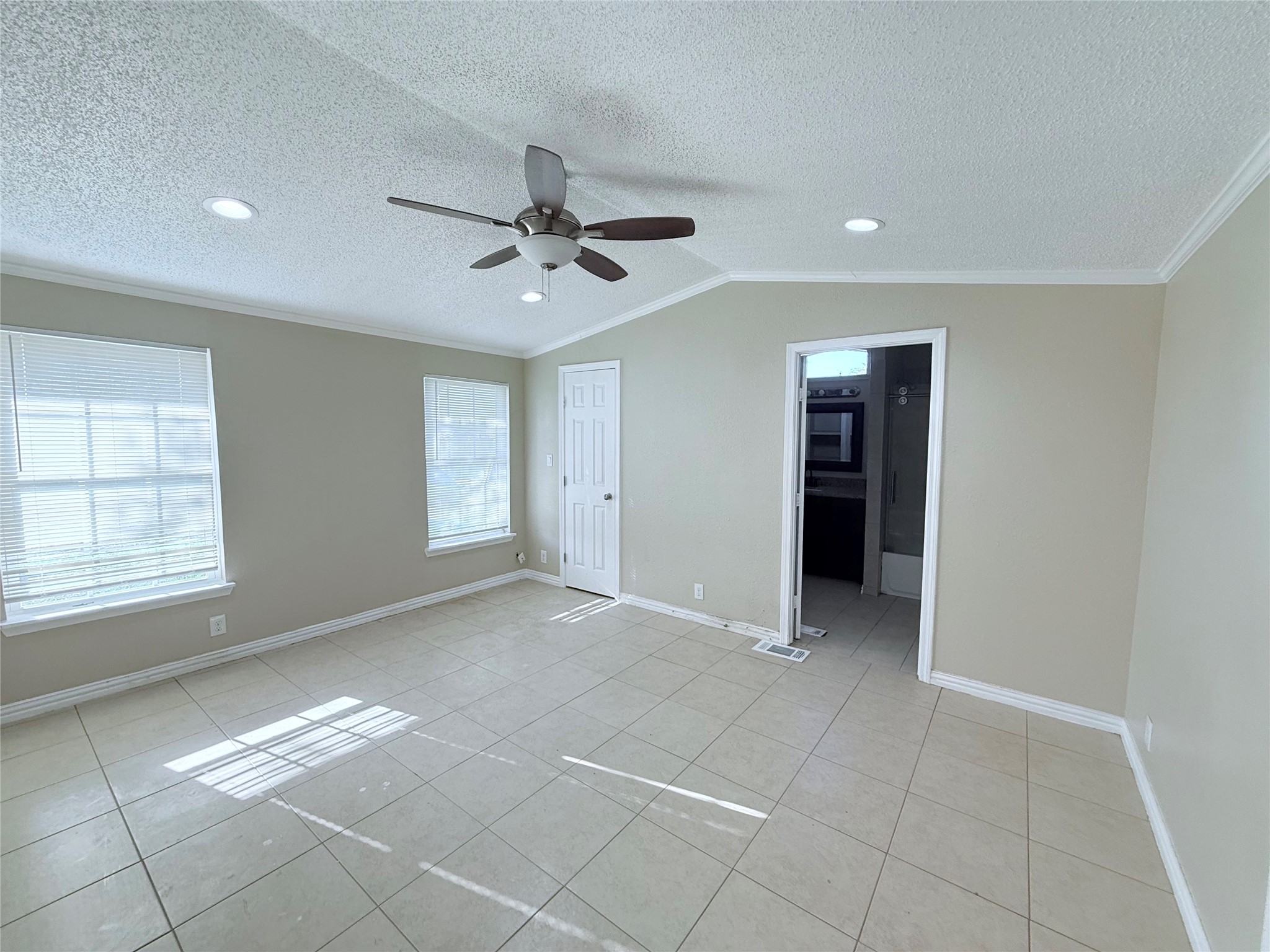 9027 Puritan Way, Unit CR524 Rosharon, TX 77583 - Photo 6 of 15