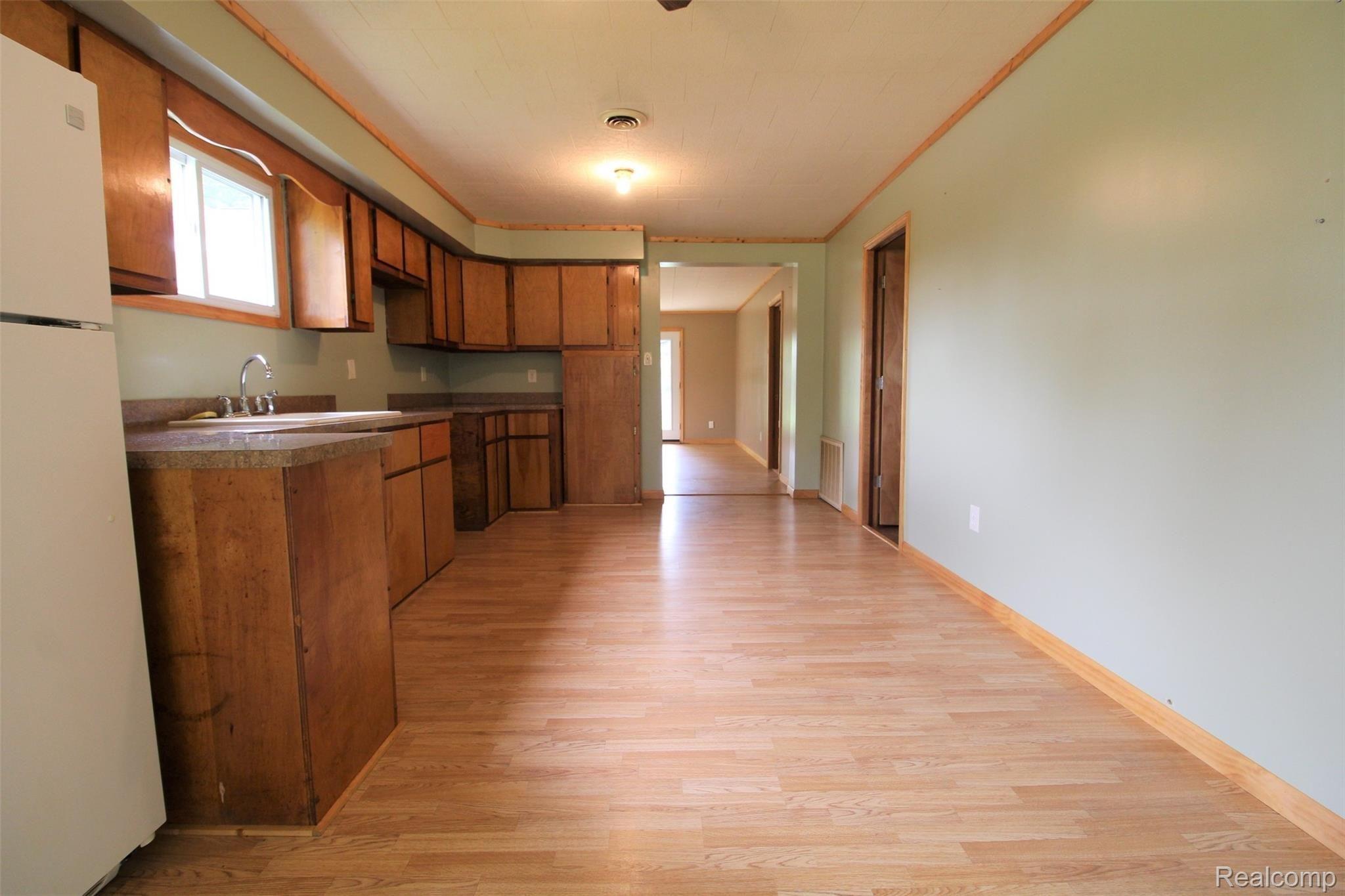 9834 Edward Road Fostoria, MI 48435 - Photo 11 of 46 IMG_3945.JPG